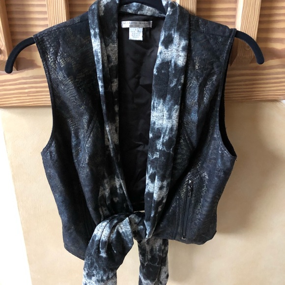 Alberto Mikali Vest - Picture 5 of 8